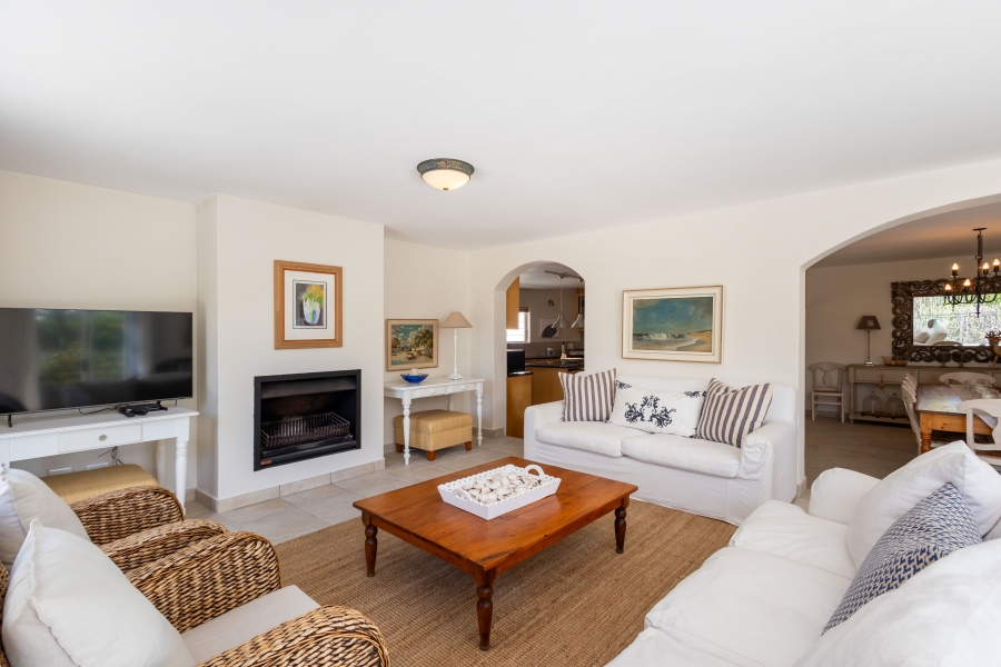 6 Bedroom Property for Sale in Lower Robberg Western Cape